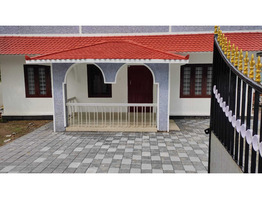 5.5 cent land 800 sq ft house for sale near Ramankulangara in Kollam.