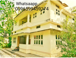 Palakkad 18cent and 2350sq ft house