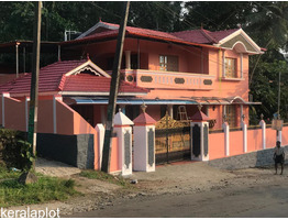 13 cent land  and 2450 sqft. house sale at thiruvalla,mallappally,pathanamthitta.