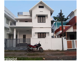 Independent house for sale in Kakkanad Irumbanam 1450 sq.ft