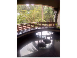 42 Cent land with  Thrible storely luxury 6 bhk house sale at Ittiyappara , Ranny.