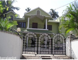 THREE  BED ROOMS IN THE FIRST FLOOR OF A BIG HOUSE FOR RENT IN TATTAMANGALAM