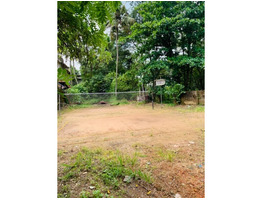 10 CENTS OF LAND AVAILABLE NEAR CHOICE SCHOOL THRIPPUNITHURA