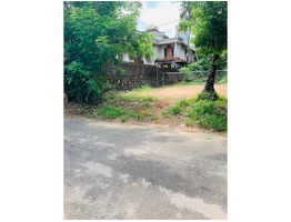 10 CENTS OF LAND AVAILABLE NEAR CHOICE SCHOOL THRIPPUNITHURA