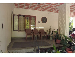 30 cent with 4bhk house for sale near Bathery - Mysore highway...