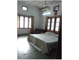 35 cent land with 4500 sqft house for rent at Udayamperoor junction, Eranakulam