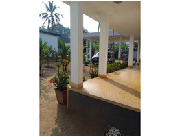 35 cent land with 4500 sqft house for rent at Udayamperoor junction, Eranakulam