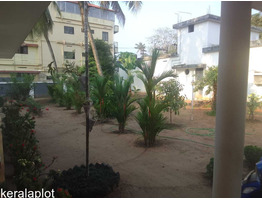 35 cent land with 4500 sqft house for rent at Udayamperoor junction, Eranakulam