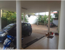 35 cent land with 4500 sqft house for rent at Udayamperoor junction, Eranakulam