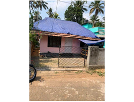 5 Cent Residential Land With Old House For  Sale Near By Elthuruth,Nirmal st