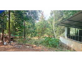 50 CENTS LAND WITH HOUSE FOR SALE NEAR BY Kodakara,Vattekkad