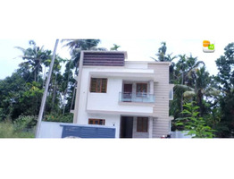 3.7 Cent Land With 1650 Sqft House For Sale Near by varapuzha bus stop