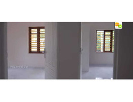 3.7 Cent Land With 1650 Sqft House For Sale Near by varapuzha bus stop
