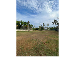 House Plots For Sale Near by kodungallur,Thiruvanchikulam Al Ameen school