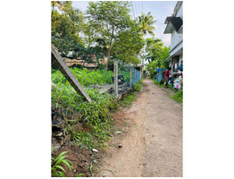 10 Cent Land For Sale Near By Irumbanam Junction