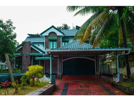 20 Cent Land With 3000 Sqft House for sale at Avittathur Junction