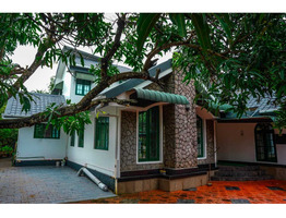 20 Cent Land With 3000 Sqft House for sale at Avittathur Junction