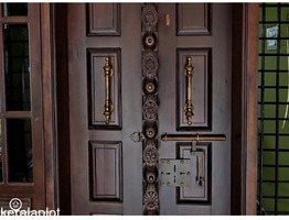 16.25 Cent Land With 2300 Sqft House For Sale Vavvakavu, Muram Junction