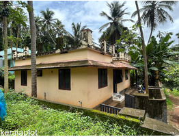 7.5 cent Land With House For Sale Near Koonamoochy Town