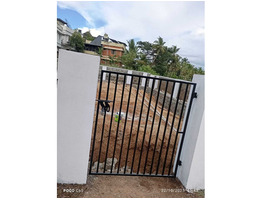 4.373 Cents Land For Sale at Thriunithura-Chottanikara Route