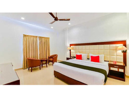 40 Cent land with 31000 Sqft Building For sale at Pallimukk