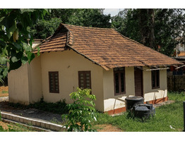 10 cent land With old house for Sale Pavamkulangara Temple