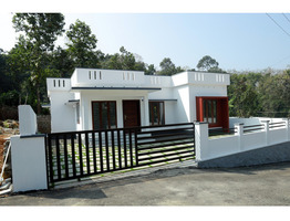 6 cent land with 1100 Sqft Villa for sale