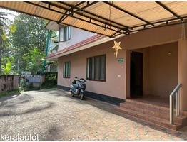 8.5 cent land with House for sale Pottammal Junction