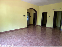8.5 cent land with House for sale Pottammal Junction