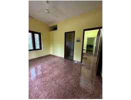8.5 cent land with House for sale Pottammal Junction
