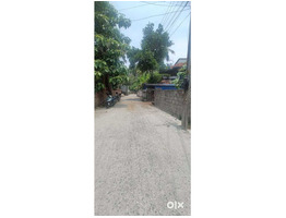 4 cent land for sale Near Maruthoorkadavu junction
