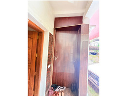 COMMERCIAL HOUSE FOR SALE