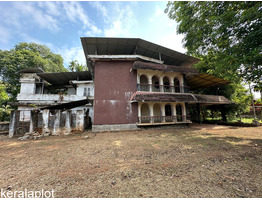 87.5 cent land with old house for sale near Eravathoor