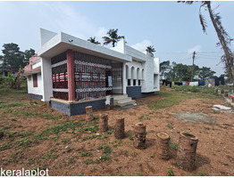30 cent land with house for sale
