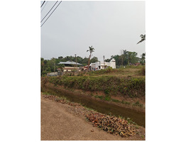 30 cent land with house for sale