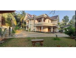 23 cent land with 3320 Sqft Bungalow For sale Near Thripunithura