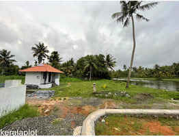11 cent Land for sale near Mulamthuruthy-Poothotta
