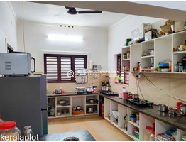 9.5 Cent land with 1350 Sqft House For sale near Madathumpady