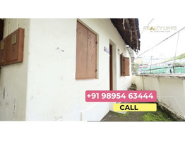 8 cent land for sale heart of  Thampanoor