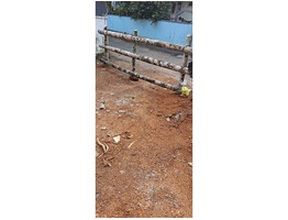 27 cent land for sale Perumbavoor,Mudakkirai junction