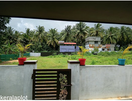 7.5 cent land 1000 Sqft House for sale