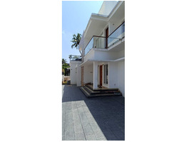 7 cent land with 2500 Sqft house for sale