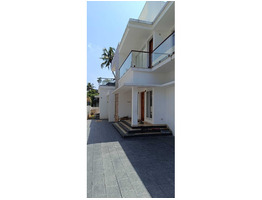 7 cent land with 2500 Sqft house for sale