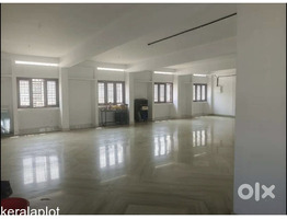 2200 Sqft Commercial Space for rent