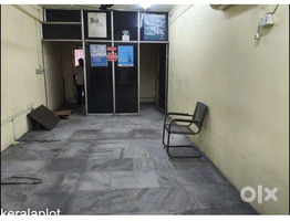 Commercial building for sale