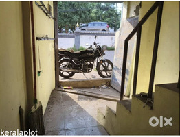 Commercial building for sale
