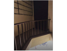 Commercial building for sale
