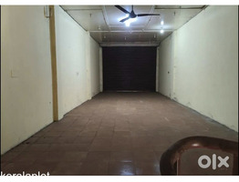 Commercial building for sale
