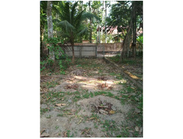 15 Cents plot for immediate sale, fenced, tar road, access to school, bus stop, temple,