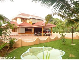 3150 Sqft  House for sale at koothattukulam,Valipadam junction